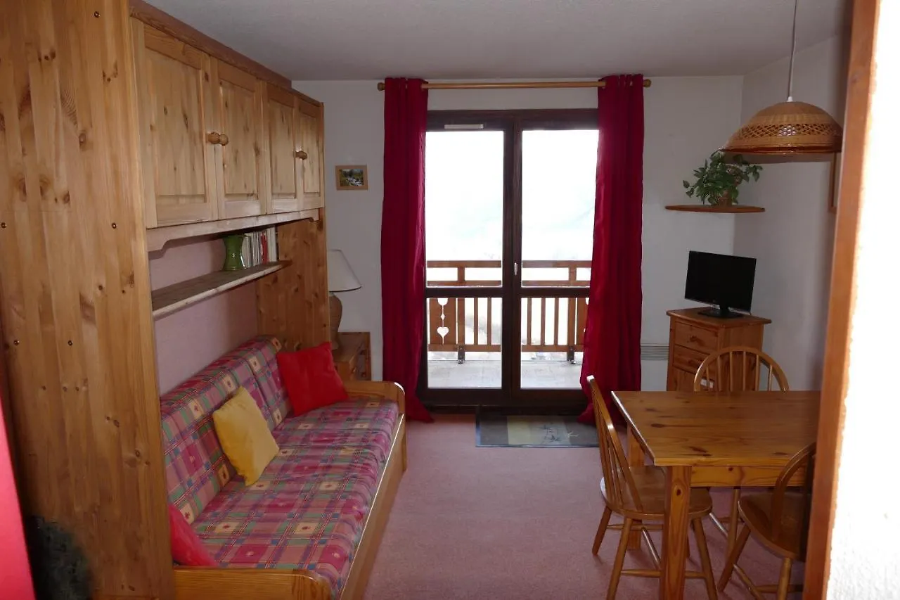 Studio Coin Montagne A Auris En Oisans Avec Vue Magnifique Apartment