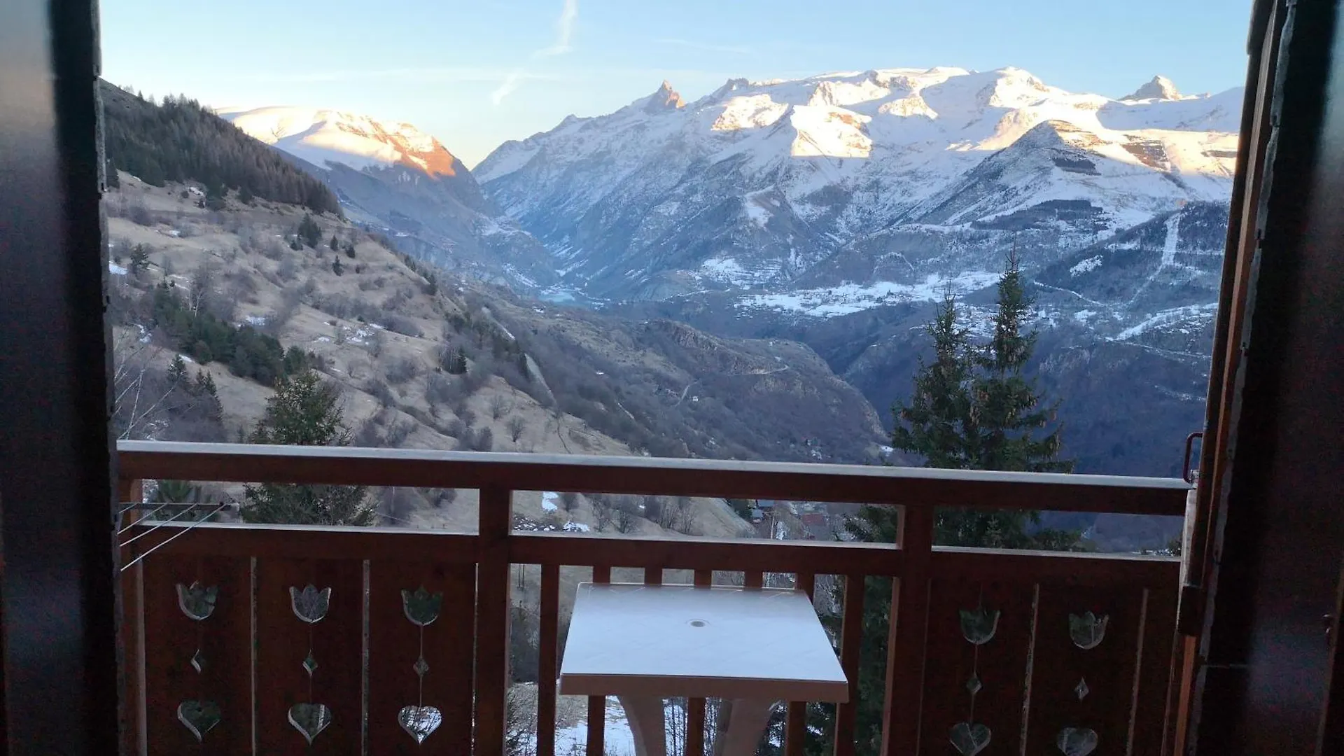 Studio Coin Montagne A Auris En Oisans Avec Vue Magnifique